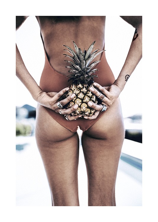 Pineapple Girl Poster / Fotokunst bij Desenio AB (10662)