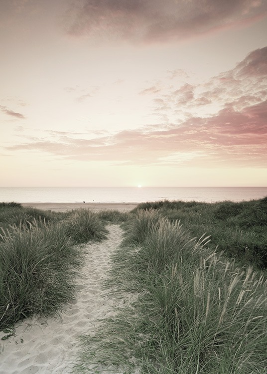  – Poster mélancolique d'une plage avec un coucher de soleil rose-rouge