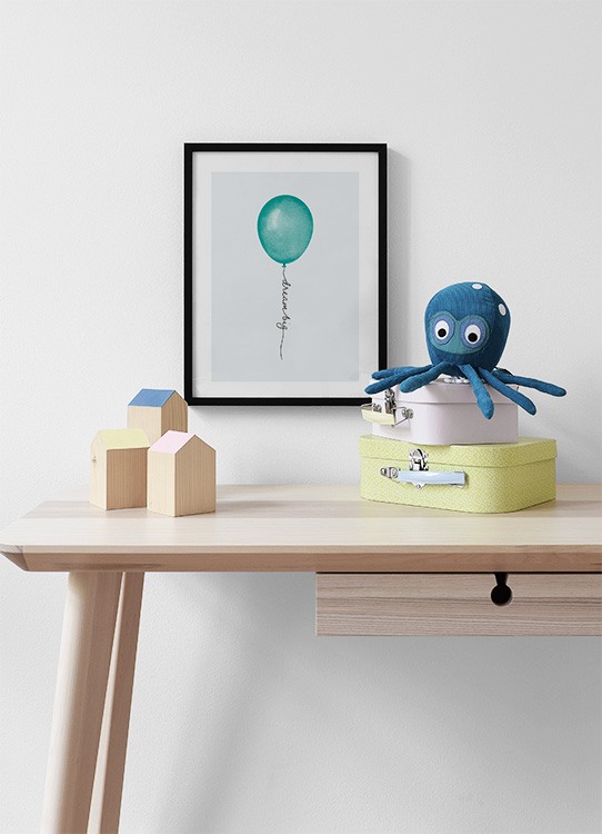  - Illustration eines grünen Ballons mit grauem Hintergrund, die Ballonschnur ergibt „Dream big“