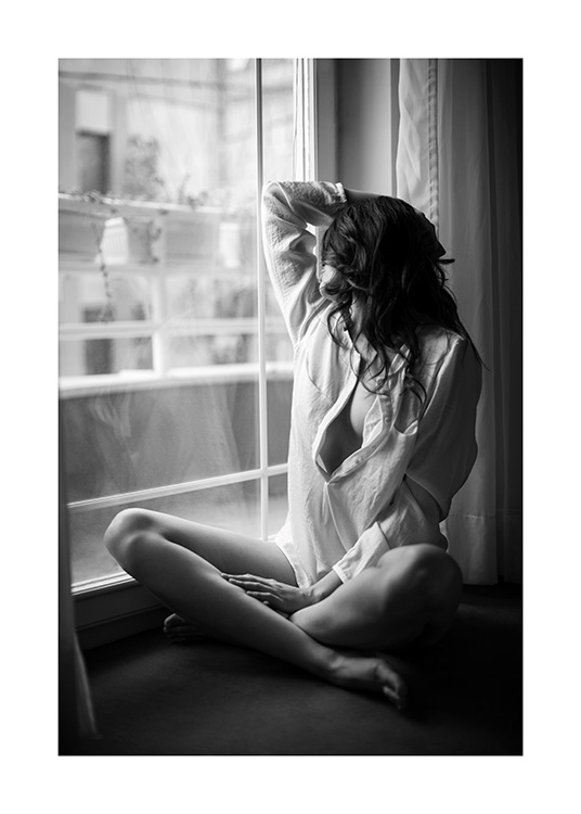 Girl on the Floor Affiche / Photos en noir et blanc chez Desenio AB (13704)