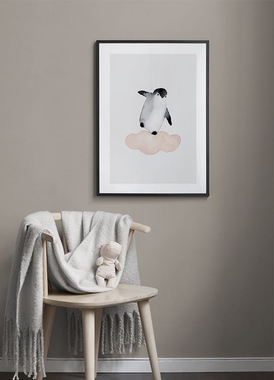  – Schilderij in aquarel van een pinguïn die op een roze wolk balanceert, tegen een lichtgrijze achtergrond