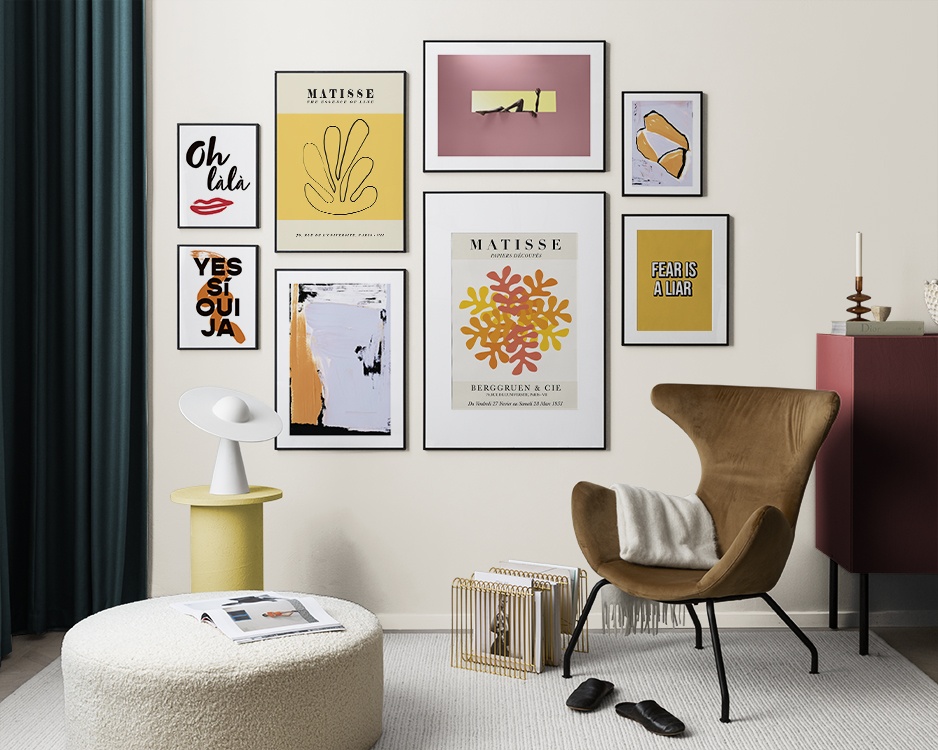 Inspiration für schöne Wohnzimmer Bilderwand mit Postern